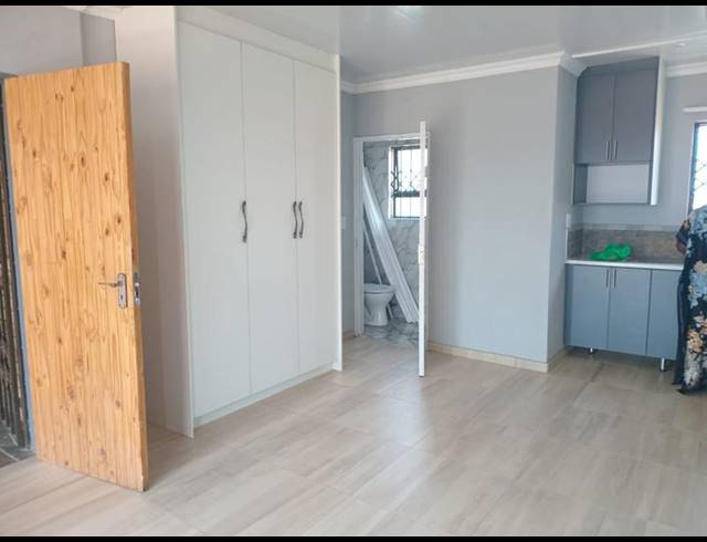 1 BEDROOM PROPERTY TO RENT IN PROTEA GLEN